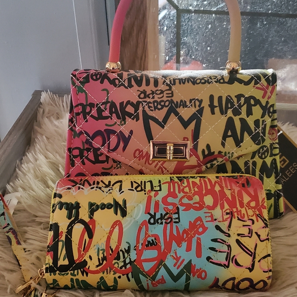 Crossbody and wristlet